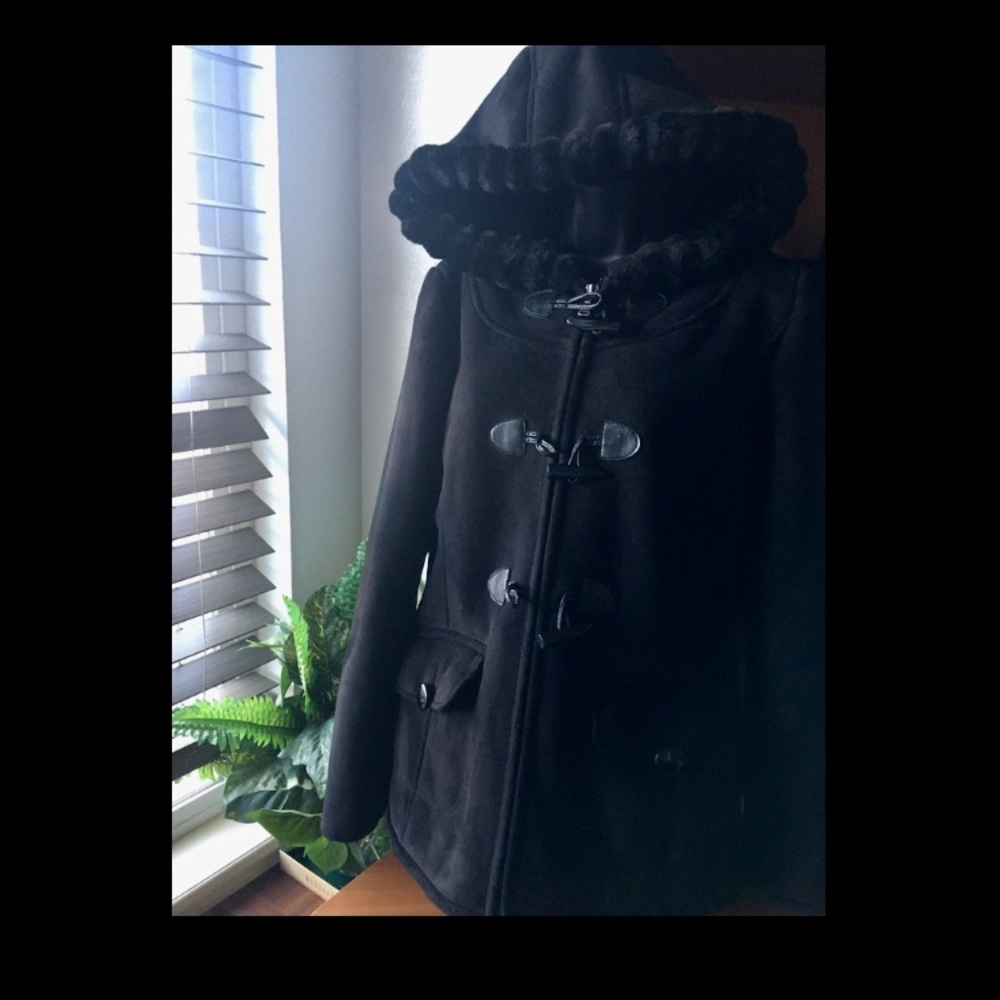 🌿 3/$28 Braetan beautiful hooded black coat